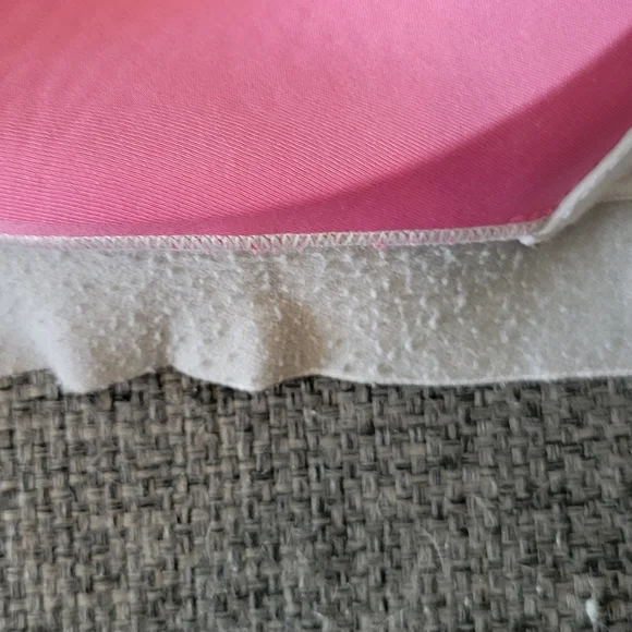 Pink Wireless Bra - Picture 3 of 4